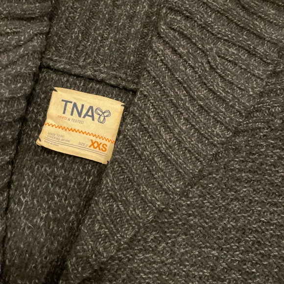 TNA sweater - Picture 4 of 6